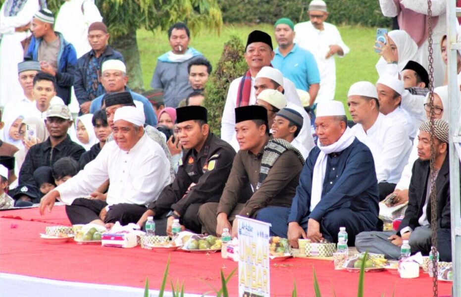 Ribuan Warga Hadiri Tabliq Akbar Uas Di Pasbar Bupati Sudah Lama