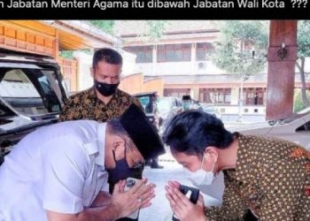 Gaya sungkep Menag pada Wali Kota Solo, Gibran Jadi sindiran netizen [Tweet]