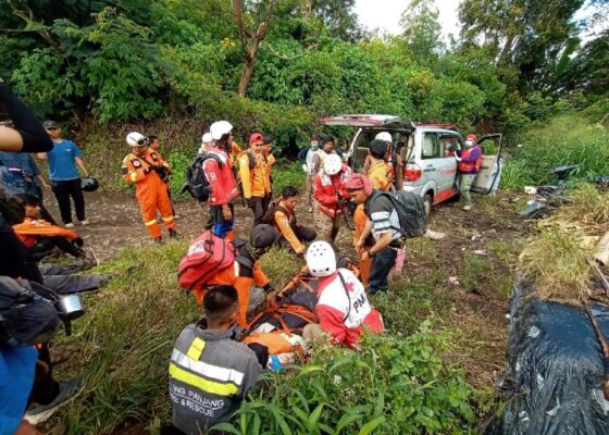 Berhasil Dievakuasi, Pendaki Yang Jatuh Di Marapi Dirawat Di Padang ...