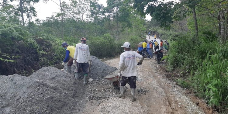 Program Padat Karya Tunai pada Balai Prasarana Permukiman Wilayah (BPPW) Sumbar menyerap 150 Ribu pekerja lokal (Foto: Istimewa)