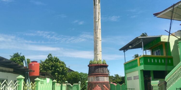 Tugu Perjuangan yang terletak diantara Kalumbuk dan Kampung Kalawi (ist)