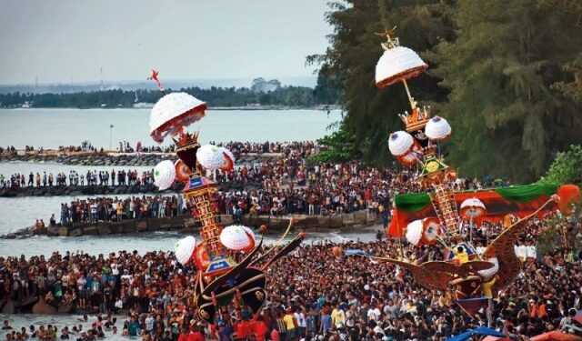 Festival Budaya Hoyak Tabuik kembali digelar setelah dua tahun. (foto: net)