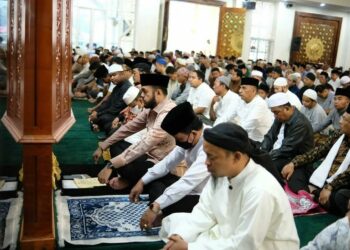 Ratusan jemaah padati Islamic Center (IC) Padang Panjang saat penyelenggaraan Salat Iduladha 1443 Hijriah. (Foto: Diskominfo Padang Panjang)