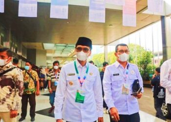 Bupati Limapuluh Kota, Safaruddin saat mengunjungi pameran Apkasi Otonomi Expo 2022 (ist)