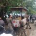 Gerobak PKL di Pantai Padang saat ditertibkan Satpol PP (ist)