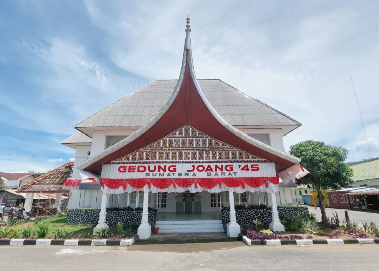 Gedung Joang '45 di Jalan Samudera Kota Padang (net)