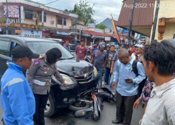 Kecelakaan lalu lintas kembali terjadi di kawasan Pariaman, kali ini tepatnya di Simpang Tugu Tabuik, Kamis (4/8/2022). 