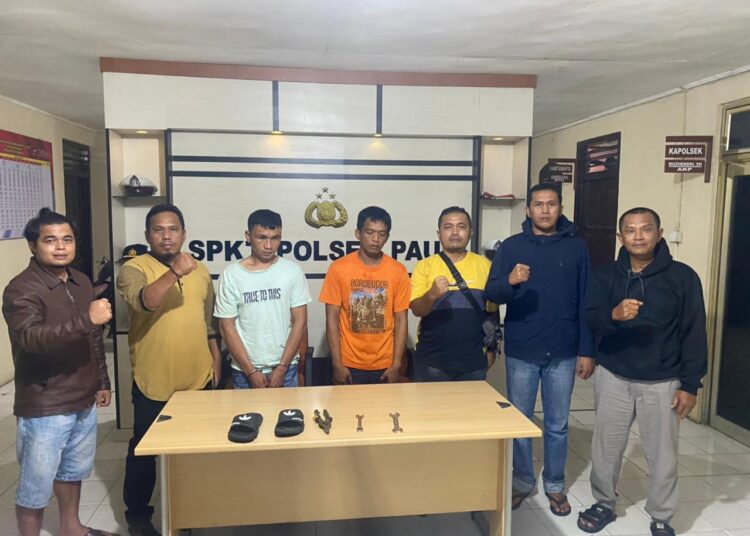 Tim Opsnal Polsek Pauh berhasil tangkap dua orang yang diduga melakukan tindak pidana pencurian di Kota Padang, Sumatera Barat, Kamis (18/8/2022) malam.