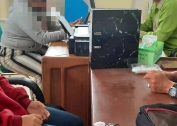 Artis orgen tunggal di Agam saat dimintai keterangan petugas (Dok. Satpol PP Agam)