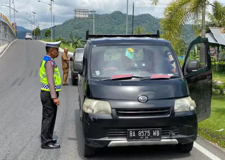 Razia gabungan kendaraan tunggak pajak di Padang (ist)