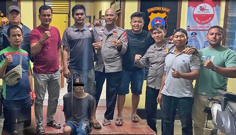 Seorang remaja terpaksa mendekam di jeruji besi setelah diamankan oleh Polsek Linggo Sari Baganti Polres Pesisir Selatan akibat penyalahgunaan narkoba jenis Sabu, Rabu (14/9/2022) malam.