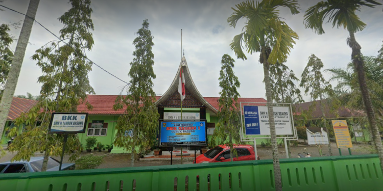 SMKN 1 Lubuk Basung di Jalan Danau Dibawah Sikabu, Kampung Tangah (ist)