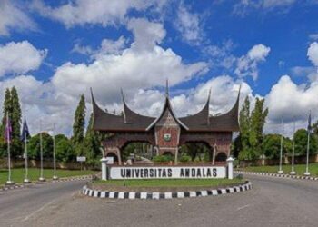 Gerbang kampus Universitas Andalas (ist)