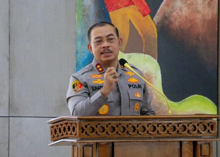 Kapolda Sumatra Barat Irjen Pol Suharyono (Foto: Dok. Polda Sumbar)