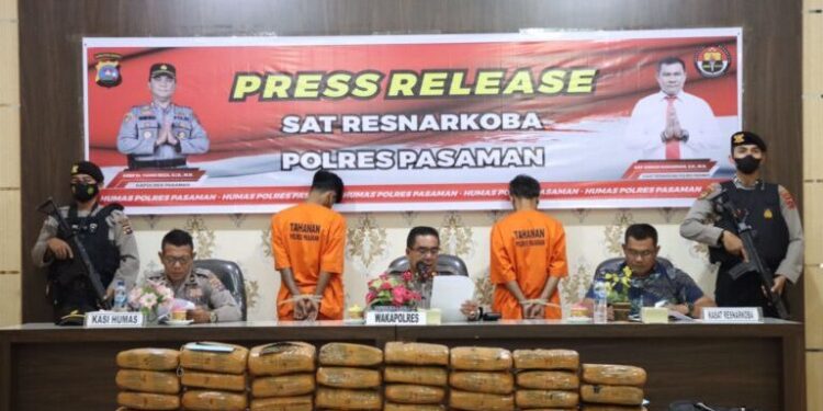 Konferensi Pers pengungkapan kasus peredaran narkoba di Sumbar yang berasal dari Sumut (ist)