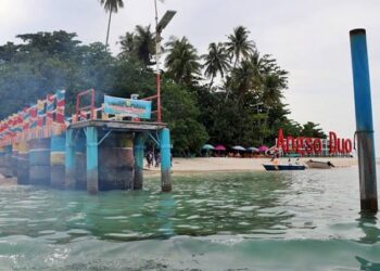 Kondisi terkini dermaga apung Angso Duo yang rusak akibat dihantam gelombang laut (ist)