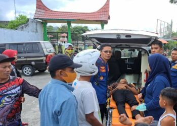 Remaja 15 tahun dilarikan ke rumah sakit usai tertimpa papan skor yang ambruk (ist)