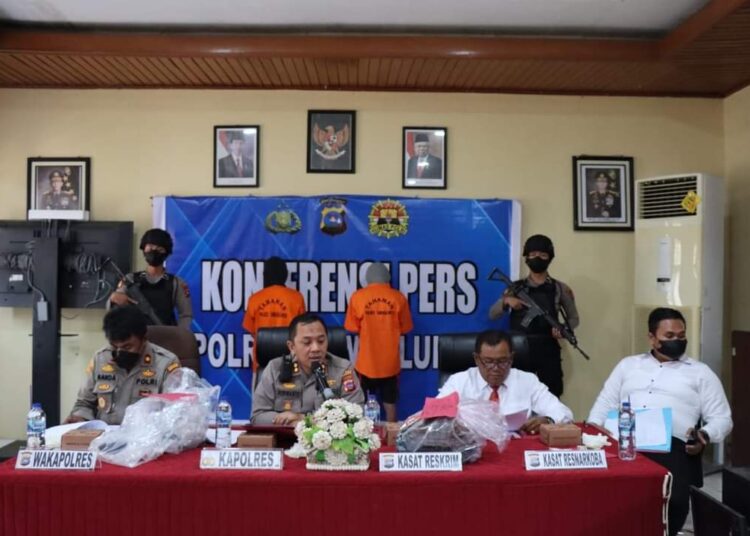 Konferensi Pers penangkapan dua pegawai honorer Pemko Sawahlunto yang diduga terlibat jaringan peredaran narkoba (ist)