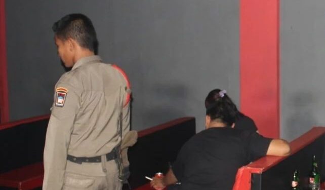 Razia Tempat Hiburan Malam di Padang, Petugas Temukan Sejumlah Pasangan Luar Nikah Nginap Bareng di Hotel