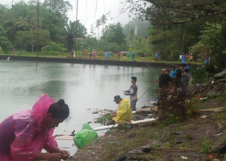 PLTA Maninjau Mendadak Jadi Spot Favorit Pemancing, Satpam: Bahaya Jika Tersengat Listrik