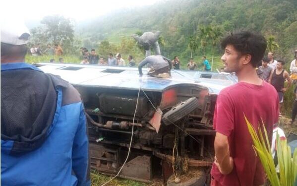 Video: Bus Rombongan Santri Terbalik Masuk Sawah di Malalak, Ada Korban Jiwa