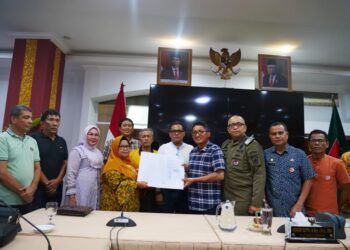 Pertemuan perwakilan pedagang Pasar Raya Fase VII dengan Pemko Padang, Jumat (2/12/2022).