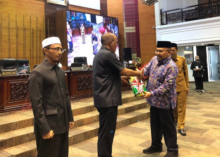 Masa Sidang Pertama Ditutup, DPRD Sumbar Sampaikan Hasil Reses