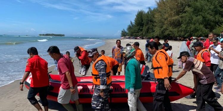 Hilang Terseret Ombak, Bocah Perempuan di Pesisir Selatan Ditemukan Meninggal