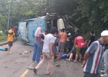 Tabrakan Beruntun di Silaing