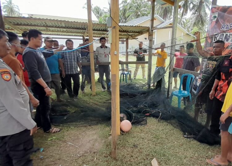 Sesama Nelayan Pesisir Selatan 'Perang' di Tengah Laut