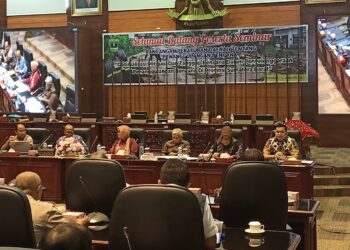 DPRD Sumbar Gelar Seminar Matangkan Ranperda Tentang Penanggulangan Bencana