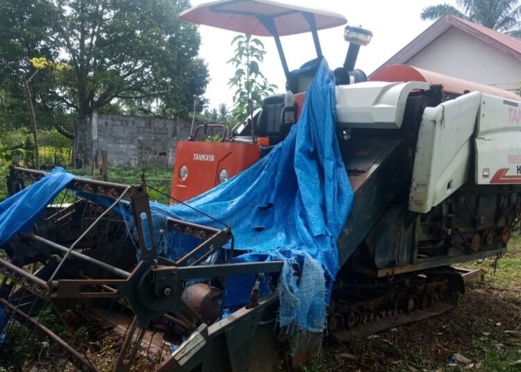 Enam Alsintan Bantuan Pusat Senilai Rp2,4 Miliar di Pesisir Selatan