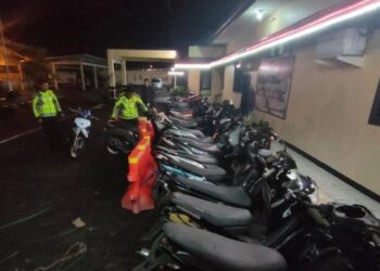 Ikut Balap Liar dan Pakai Knalpot Bising, Puluhan Motor Diamankan di Padang Panjang