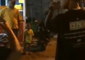 Video: Ngeri-ngeri Sedap Tawuran Remaja di Padang