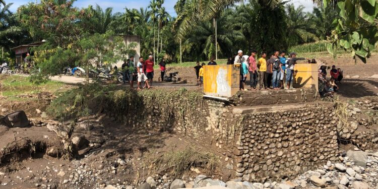 Cerita Korban Galodo Pasaman: Hujan Lima Menit, Rumah Rata dengan Tanah