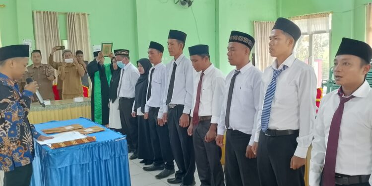 Panwaslu Lantik 9 PKD Kecamatan Sijunjung untuk Pemilu 2024