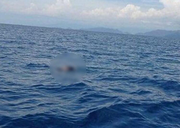 BREAKING NEWS: Mayat Ditemukan Mengambang di Perairan Padang