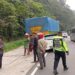 Video: Kecelakaan di Jalan Raya Padang-Padang Panjang Jumat Sore. Empat Kendaraan Tabrakan Beruntun di Lembah Anai