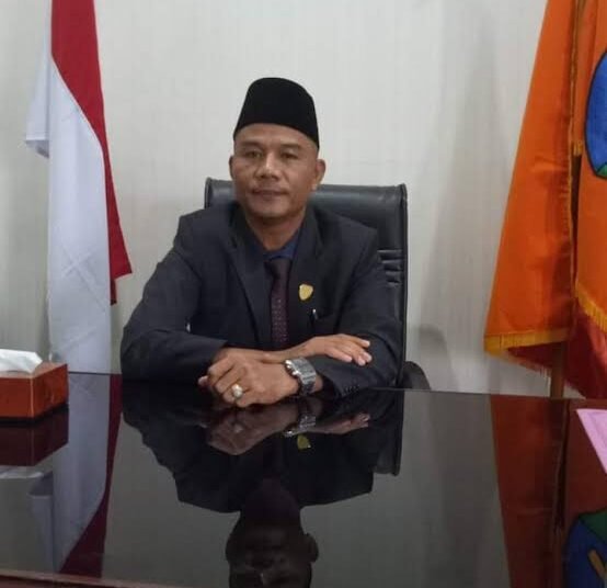 Gonjang-ganjing Pasar Surantih Seperti Kandang Sapi
