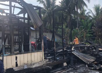 Korban Kebakaran di Pasaman Barat Mengungsi ke Rumah Tetangga