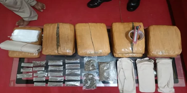 Puluhan Paket Ganja Ditemukan di Pesisir Selatan