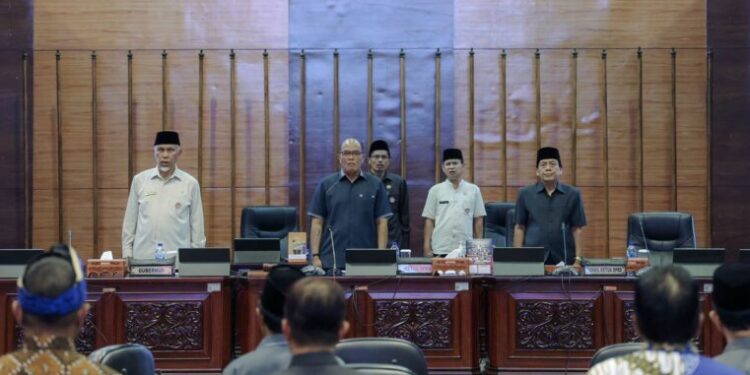 DPRD Sumbar Gelar Rapat Paripurna Tutup Masa Sidang Kedua dan Buka Masa Sidang Ketiga Tahun 2022/2023