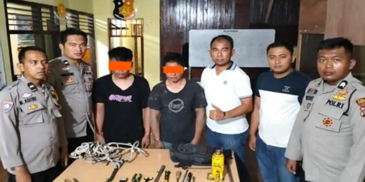 Dua Warga Pekanbaru Ditangkap Usai Maling di Padang Pariaman