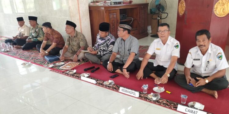 Musyawarah di Masjid Baitul Ikhsan Padang Kayu Dadih Padang XI Punggasan, Kecamatan Linggo Sari Baganti, Rabu (7/6/2023).