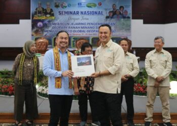 Seminar Geopark Sijunjung