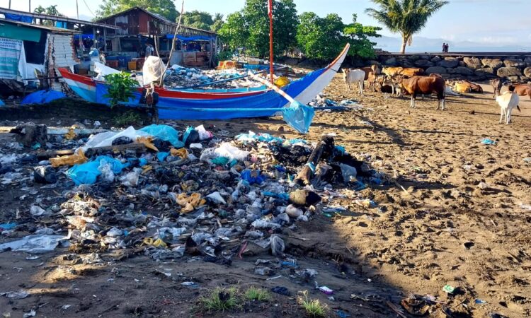 Sampah Pantai Padang