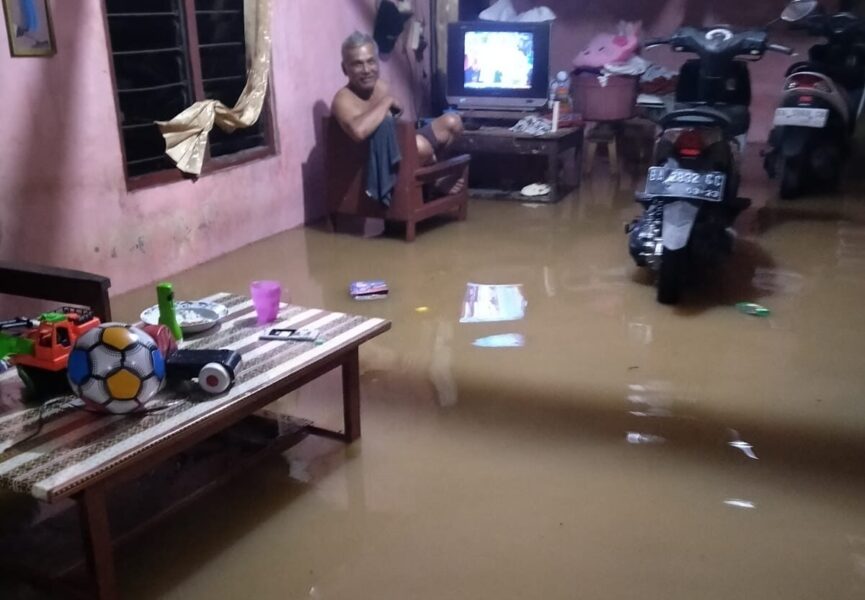 Cuaca Ekstrem, Banjir-Longsor Landa Pesisir Selatan - Sumbarkita.id