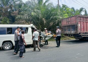 Tabrakan Minibus Pasaman Sopir