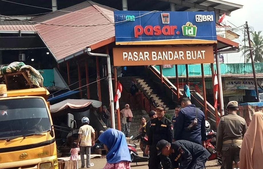 Padagang Yang Berjualan Di Parkiran Pasar Bandar Buat Dipaksa Pindah Ke ...