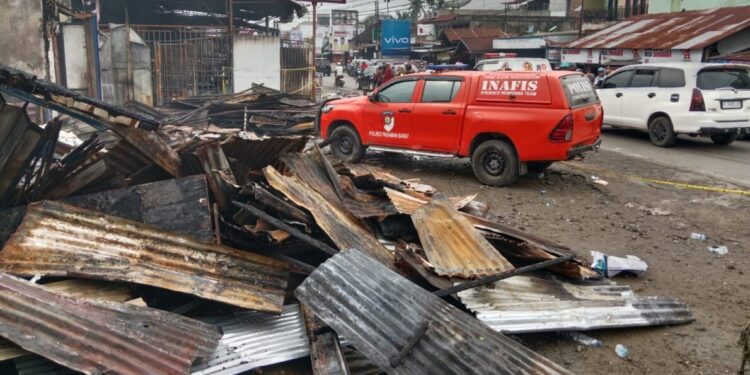 kerugian pasar simpang empat